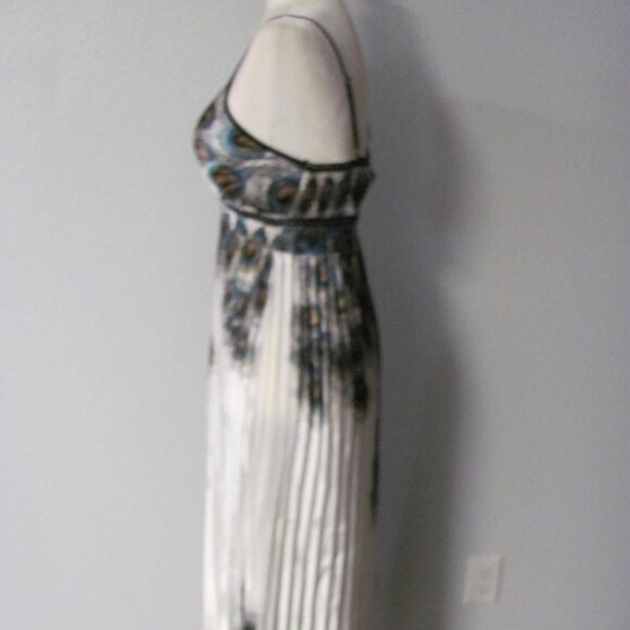 Step In Style White Satin Peacock Print Pleated Skirt Maxi Dress NWT One Size - Picture 4 of 6